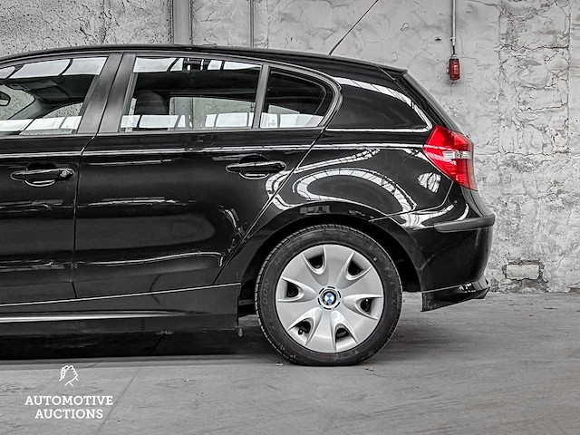 Bmw 1-serie 116d 116pk 2011 - afbeelding 26 van  51