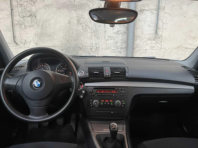 Bmw 1-serie 116d 116pk 2011 - afbeelding 29 van  51