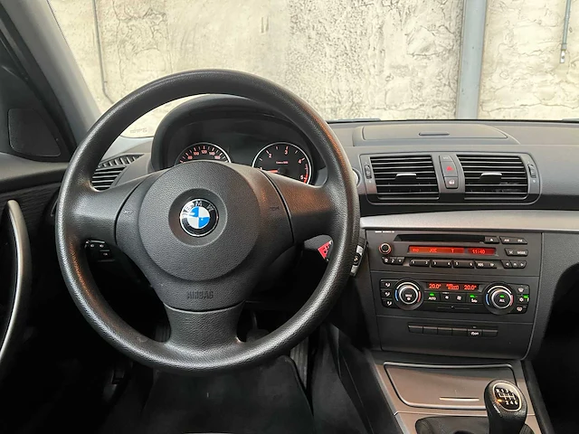 Bmw 1-serie 116d 116pk 2011 - afbeelding 30 van  51