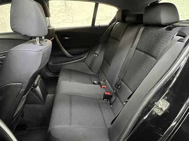 Bmw 1-serie 116d 116pk 2011 - afbeelding 45 van  51
