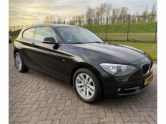 Bmw 1-serie 116i , 7-xkh-98 - afbeelding 9 van  16