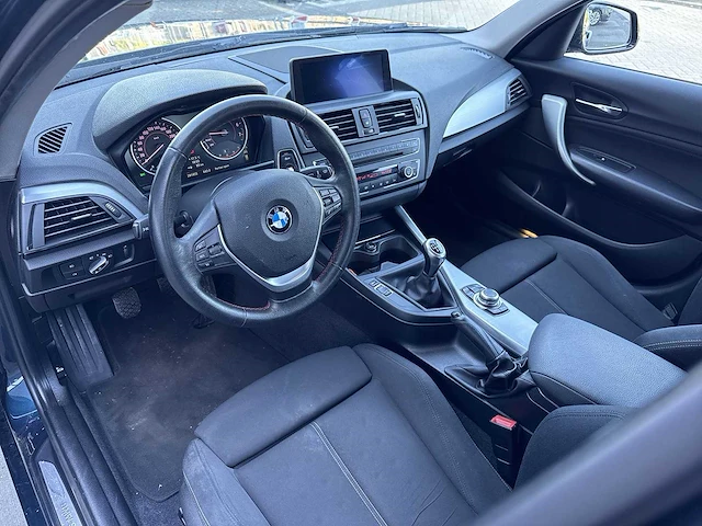 Bmw 1-serie 116i business+ car 2012 | 77-tdl-6 - afbeelding 4 van  26