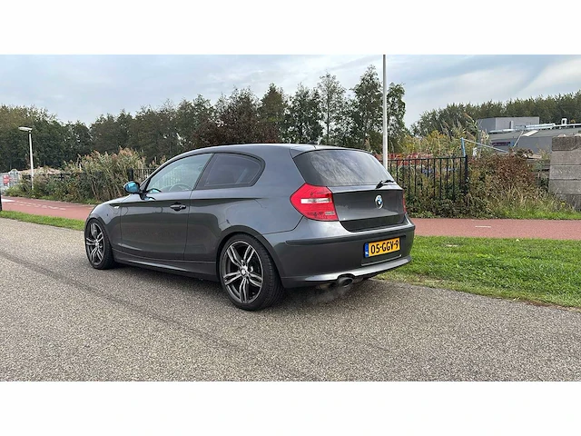 Bmw 1-serie 116i business line | 05-ggv-9 i - afbeelding 4 van  13