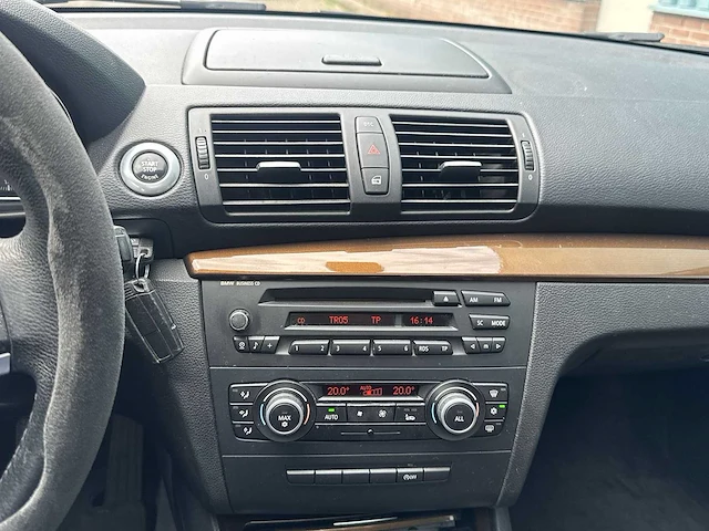 Bmw 1-serie 116i car 2010 | nn-761-n i - afbeelding 14 van  30