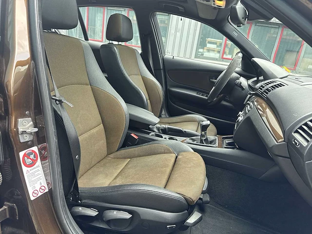 Bmw 1-serie 116i car 2010 | nn-761-n i - afbeelding 21 van  30