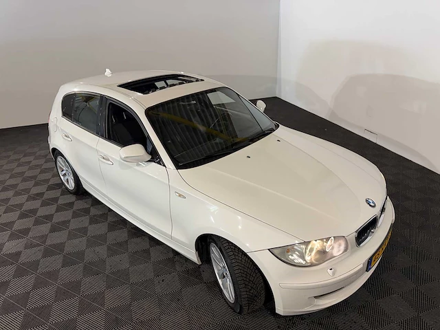 Bmw 1-serie 116i effdyn.bnsl.ued, 48-rkx-2 - afbeelding 12 van  14