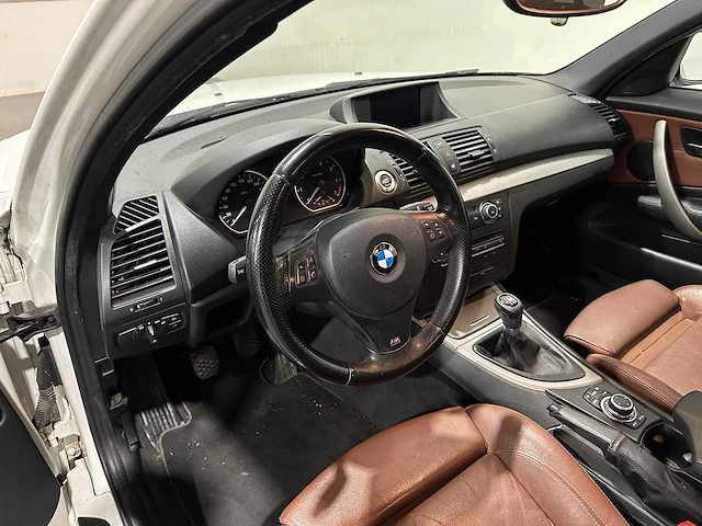 Bmw 1-serie 116i effdyn.bnsl.ued 87-rdf-3 - afbeelding 9 van  23