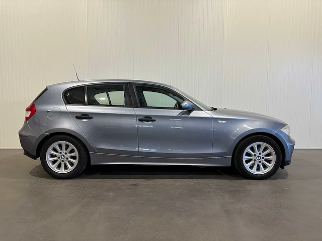Bmw 1-serie 116i executive 21-psp-3 - afbeelding 17 van  20