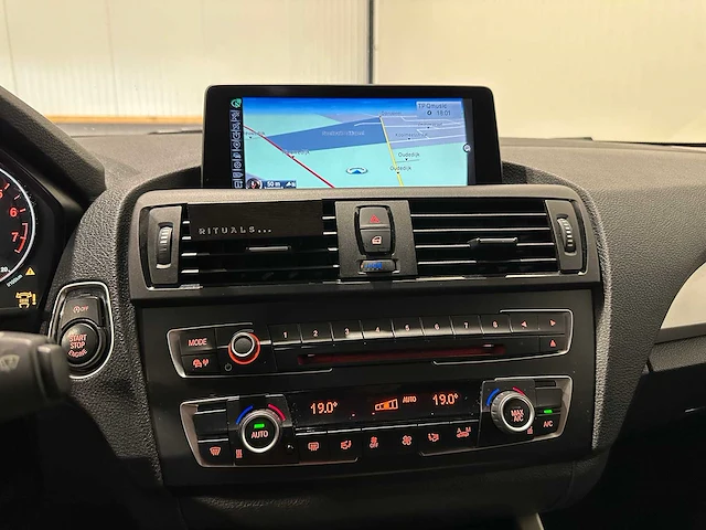 Bmw 1-serie 116i executive 8-xpb-31 - afbeelding 8 van  22
