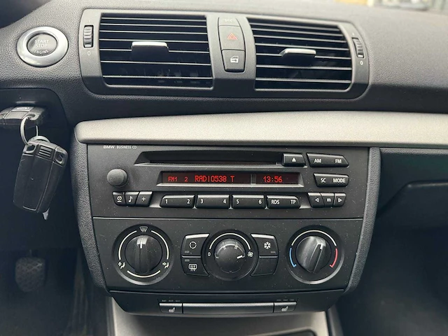 Bmw 1-serie 116i executive airco 95-sh-vx - afbeelding 6 van  15