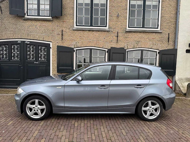 Bmw 1-serie 116i executive airco 95-sh-vx - afbeelding 9 van  15
