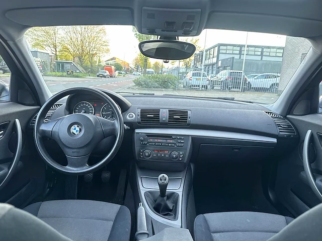 Bmw 1-serie 116i executive car 2006 | kr-019-z i - afbeelding 18 van  28