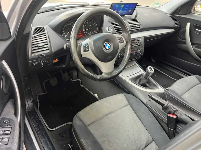 Bmw 1-serie 116i high executive 2004 | 9-tlz-18 - afbeelding 13 van  23