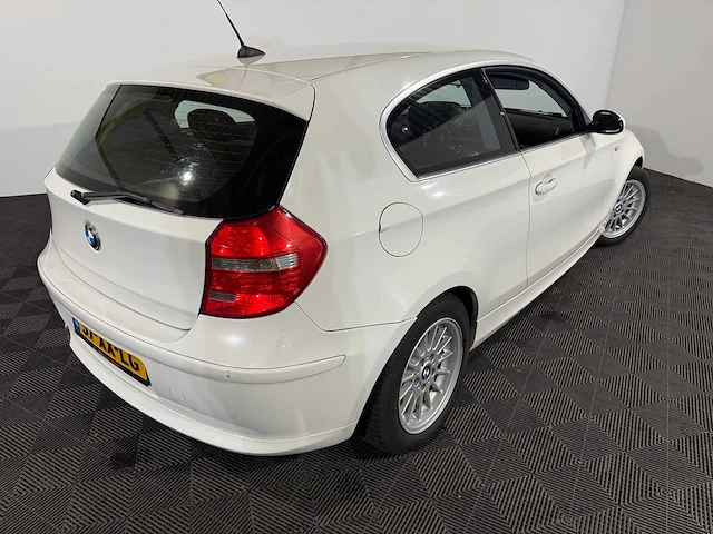 Bmw 1-serie 116i introduction, 57-xx-lg - afbeelding 9 van  13