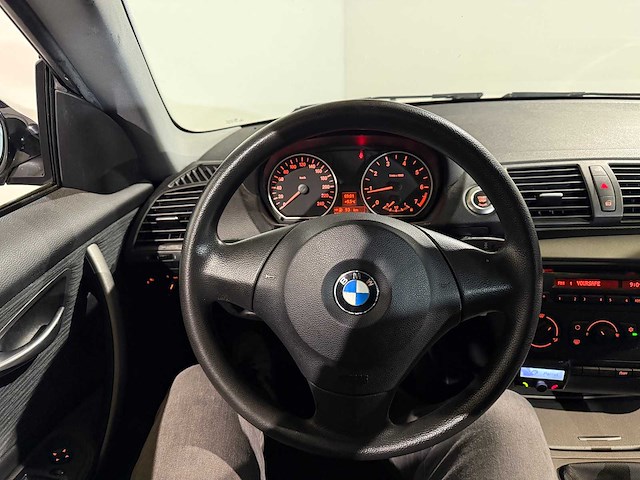 Bmw 1-serie 116i introduction, 57-xx-lg - afbeelding 2 van  13