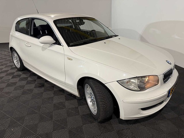 Bmw 1-serie 116i introduction, 57-xx-lg - afbeelding 10 van  13