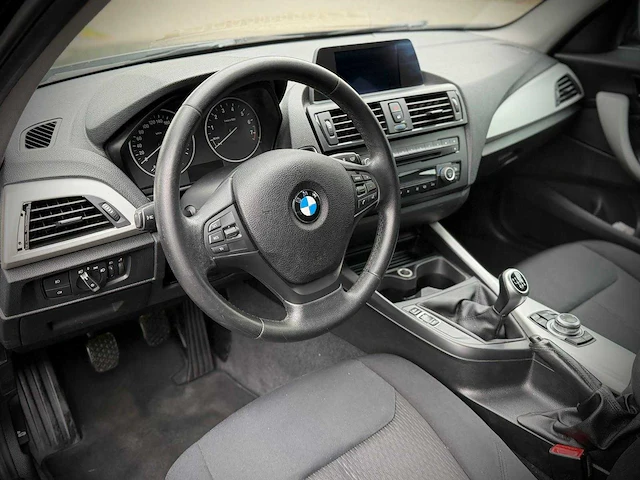 Bmw 1-serie 116i limited edition gg-458-p - afbeelding 10 van  19