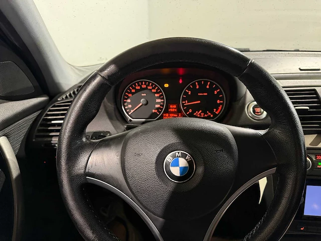 Bmw 1-serie 118i, 17-zsk-3 - afbeelding 2 van  13
