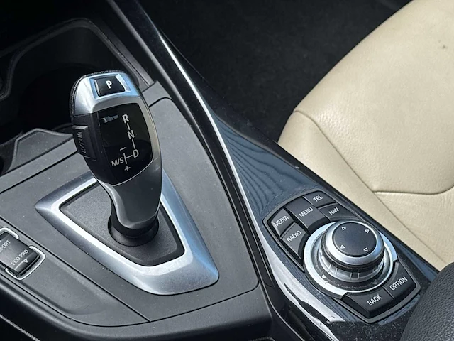Bmw 1-serie 118i business+ 2012 | 52-xls-9 - afbeelding 17 van  32