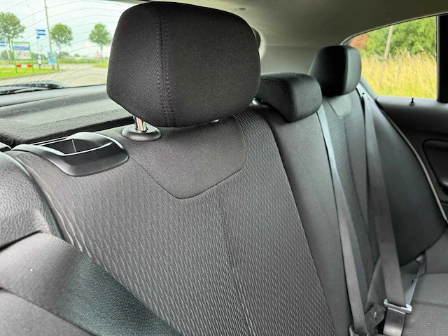 Bmw 1-serie 118i business+ automaat 5-deurs clima 55-xpg-4 - afbeelding 8 van  33