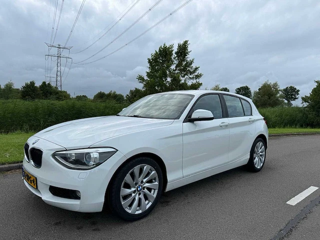 Bmw 1-serie 118i business+ automaat 5-deurs clima 55-xpg-4 - afbeelding 1 van  33