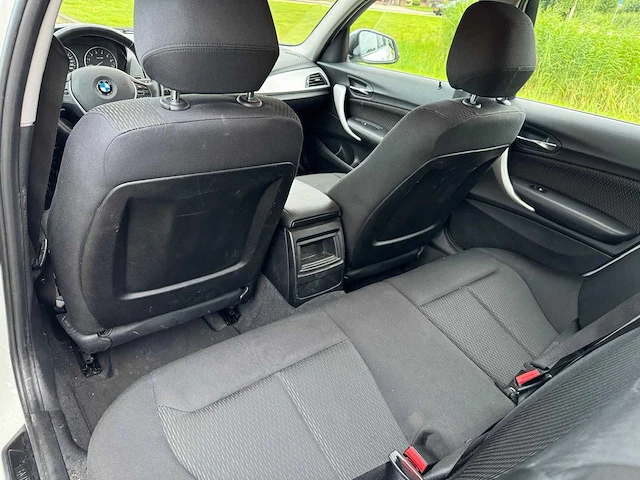 Bmw 1-serie 118i business+ automaat 5-deurs clima 55-xpg-4 - afbeelding 13 van  33