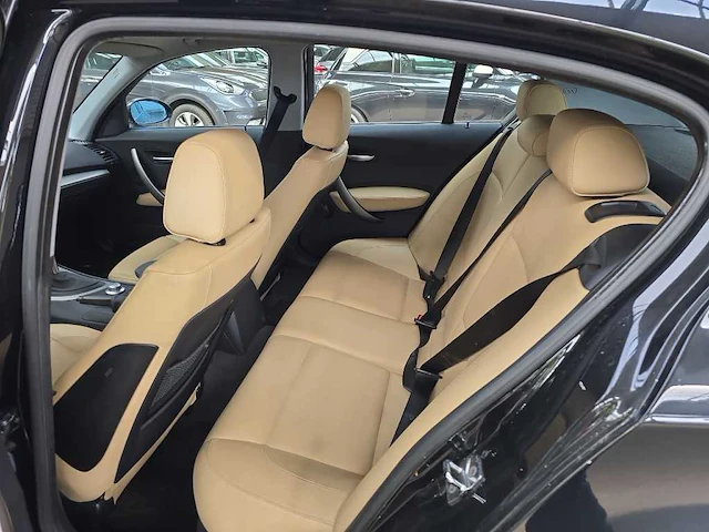 Bmw 1-serie 118i high executive 2005 | 15-rs-jt - afbeelding 8 van  18