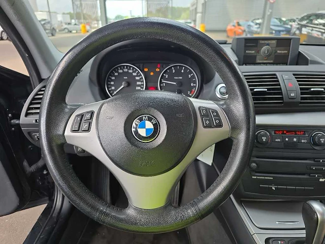 Bmw 1-serie 118i high executive 2005 | 15-rs-jt - afbeelding 17 van  18