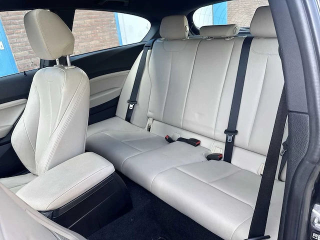 Bmw 1-serie 118i high executive 2015 | 1-znk-65 - afbeelding 19 van  34