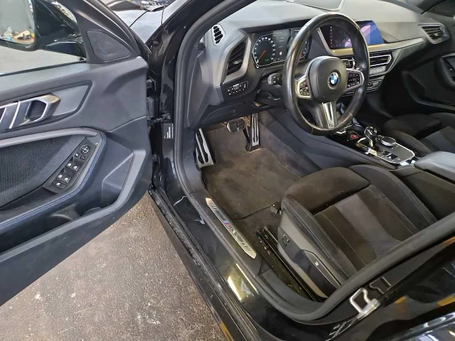 Bmw 1-serie 118i high executive 2020 | t-577-jb - afbeelding 11 van  23