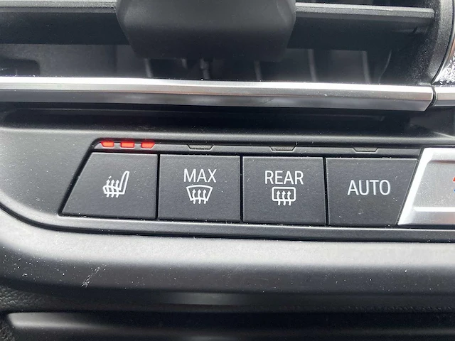 Bmw 1-serie 118i high executive 2020 | t-577-jb - afbeelding 17 van  30