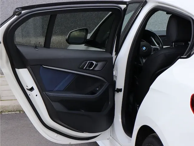 Bmw 1-serie 118i high executive | g-175-zg - afbeelding 35 van  50