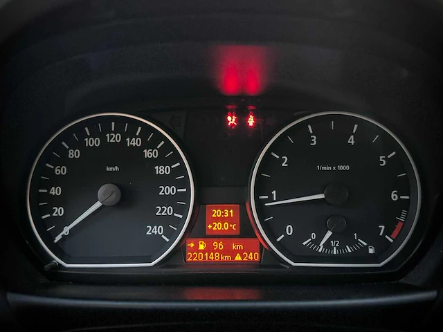 Bmw 1-serie 118i high executive origineel nederlands nap 72-rn-rp - afbeelding 17 van  17