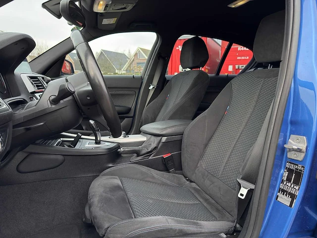 Bmw 1-serie 118i m-sport car 2017 | rj-777-p - afbeelding 24 van  28