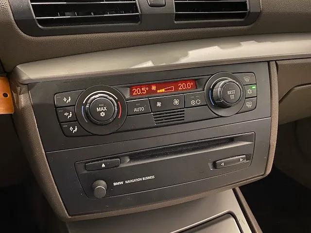 Bmw 1-serie 120i high executive 79-rr-kh - afbeelding 7 van  21