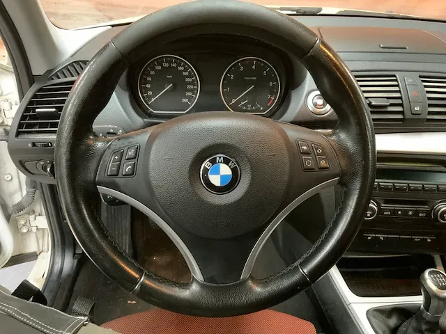 Bmw 1-serie 2007 - afbeelding 18 van  45