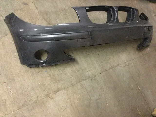 Bmw 1 serie bumper - afbeelding 2 van  4