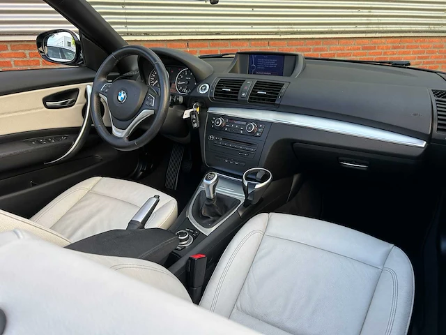 Bmw 1-serie cabrio 118i exclusive ed , ; 5-kjx-07 - afbeelding 11 van  26