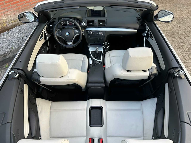 Bmw 1-serie cabrio 118i exclusive ed , ; 5-kjx-07 - afbeelding 13 van  26