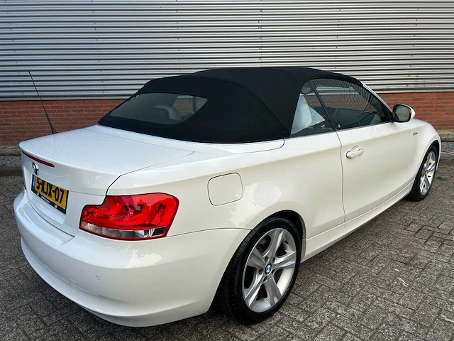 Bmw 1-serie cabrio 118i exclusive ed , ; 5-kjx-07 - afbeelding 21 van  26