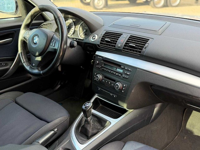 Bmw 1-serie coupé 120d high executive m 3-kph-41 - afbeelding 4 van  22