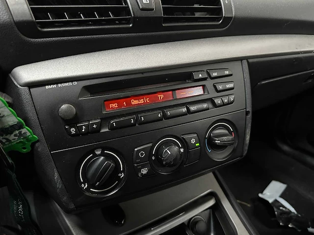 Bmw 116i business line 1-serie 116pk 2006, 77-sg-jz - afbeelding 24 van  34