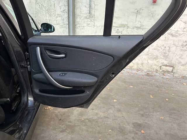 Bmw 118d business line 1-serie 143pk 2008, 51-hgn-5 - afbeelding 28 van  40