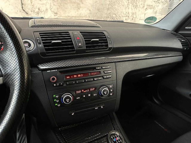Bmw 118i 1-serie 143pk 2008, l-668-xd - afbeelding 20 van  38