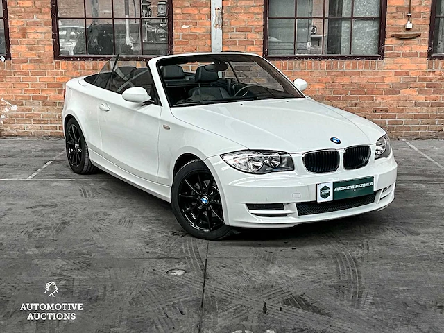 Bmw 118i cabriolet executive 143pk 2009 1-serie, 91-njh-7 - afbeelding 2 van  51