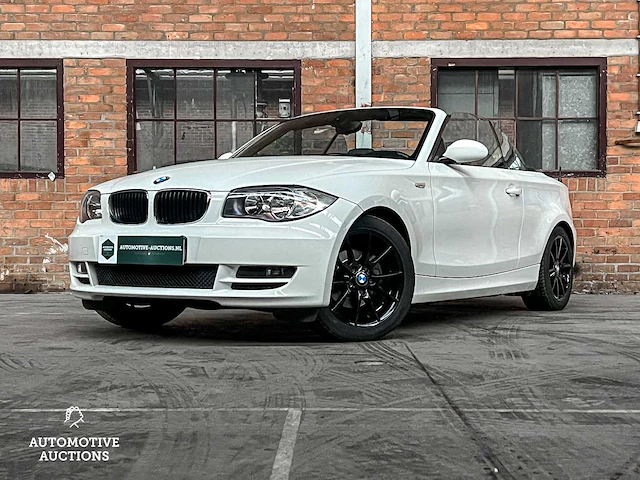 Bmw 118i cabriolet executive 143pk 2009 1-serie, 91-njh-7 - afbeelding 1 van  51