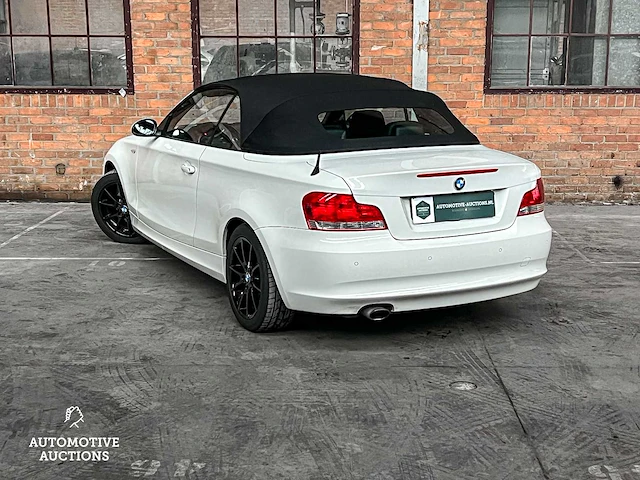 Bmw 118i cabriolet executive 143pk 2009 1-serie, 91-njh-7 - afbeelding 18 van  51