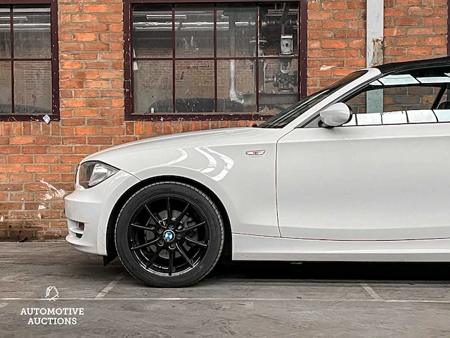 Bmw 118i cabriolet executive 143pk 2009 1-serie, 91-njh-7 - afbeelding 24 van  51