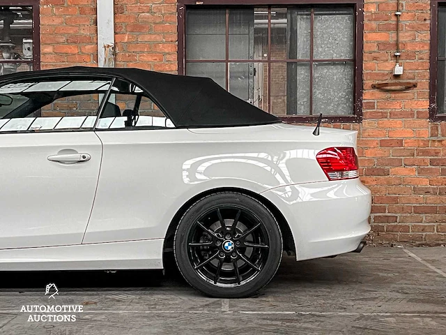 Bmw 118i cabriolet executive 143pk 2009 1-serie, 91-njh-7 - afbeelding 25 van  51
