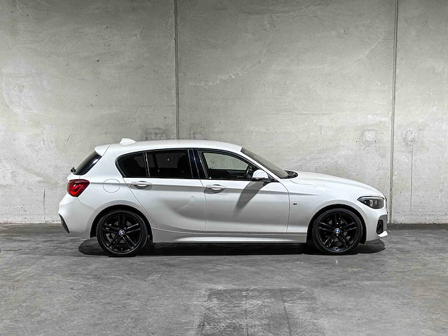 Bmw 118i edition m sport shadow executive 136pk 2017 1-serie, l-072-kz - afbeelding 2 van  42